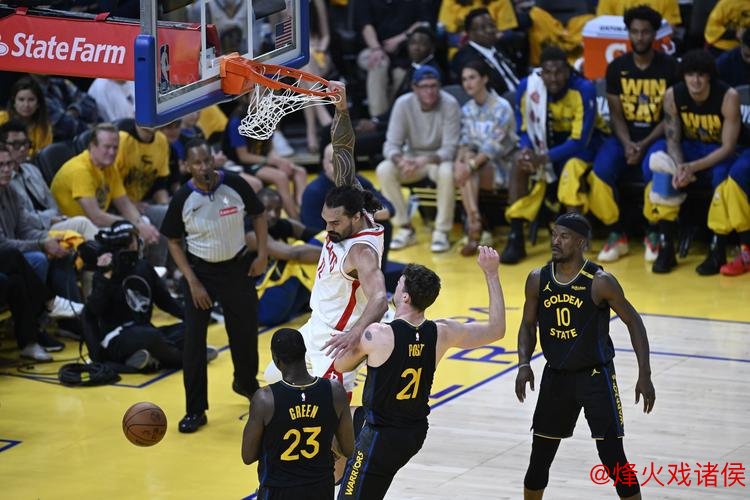 火箭狂胜快船跃居西部第三 雷霆轻松击败太阳豪取三连胜 火箭狂胜快船跃居西部第三 雷霆轻松击败太阳豪取三连胜