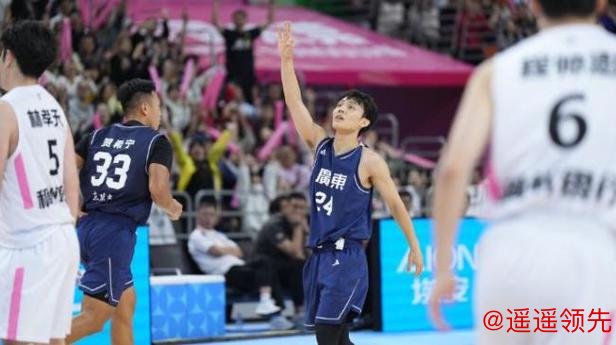 全运会男篮：徐杰18+7 广东大胜浙江夺得冠军